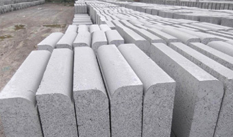 浅谈水泥路沿石的施工要求